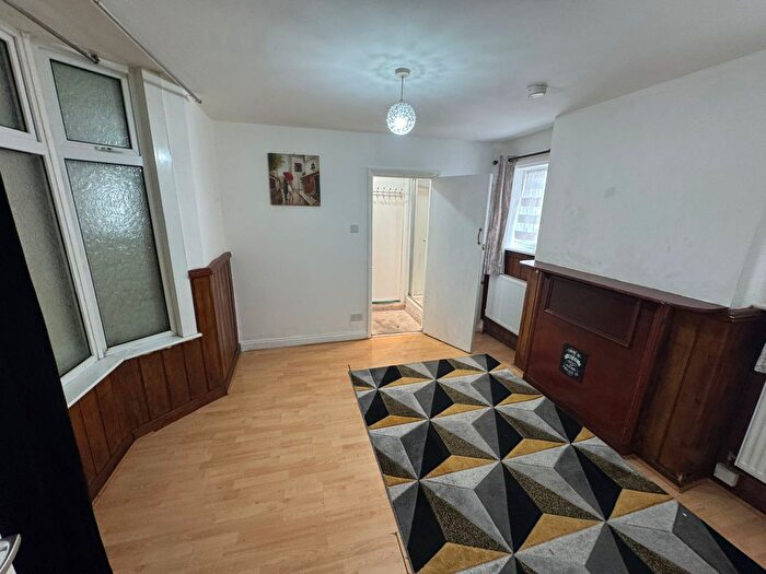 Studio To Rent In Station Road, London, E7