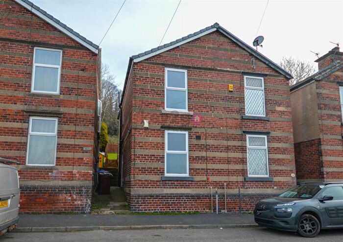 2 Bedroom End Of Terrace House To Rent In Underwood Road, Woodseats, S8