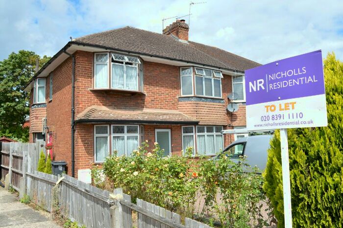 2 Bedroom Maisonette To Rent In Cheshire Gardens, Chessington, Surrey KT9