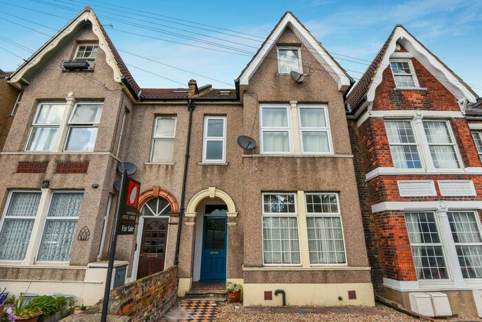 1 Bedroom Flat To Rent In London Road, Greenhithe, DA9