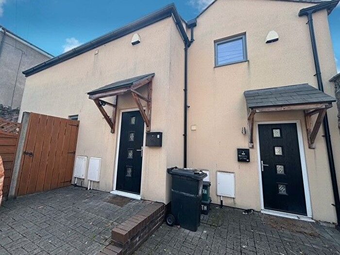 2 Bedroom Property To Rent In Channons Hill, Bristol, BS16