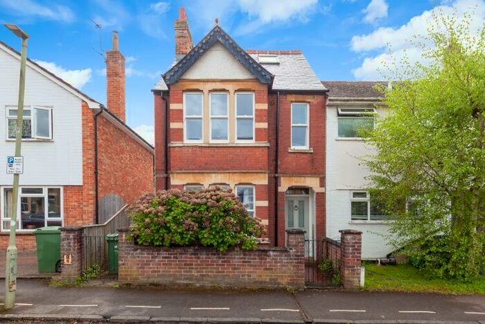 4 Bedroom Semi-Detached House To Rent In Ferry Road, Marston, OX3