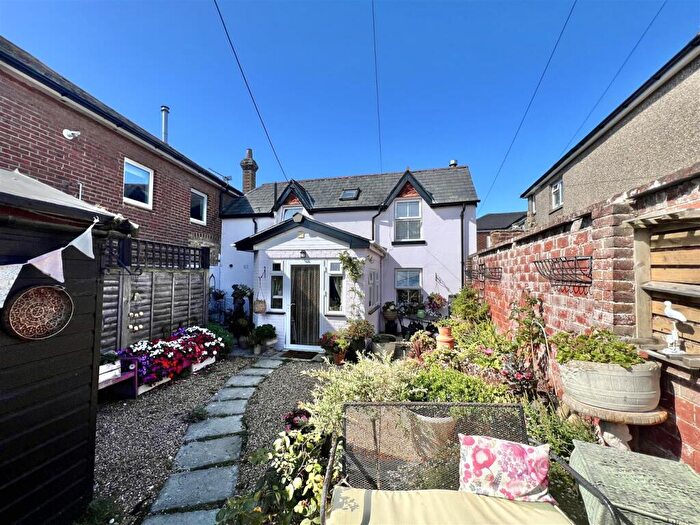 2 Bedroom Semi-Detached House For Sale In High Street, Freshwater, PO40