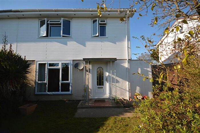 3 Bedroom Semi-Detached House To Rent In Coldnailhurst Avenue, Braintree, CM7