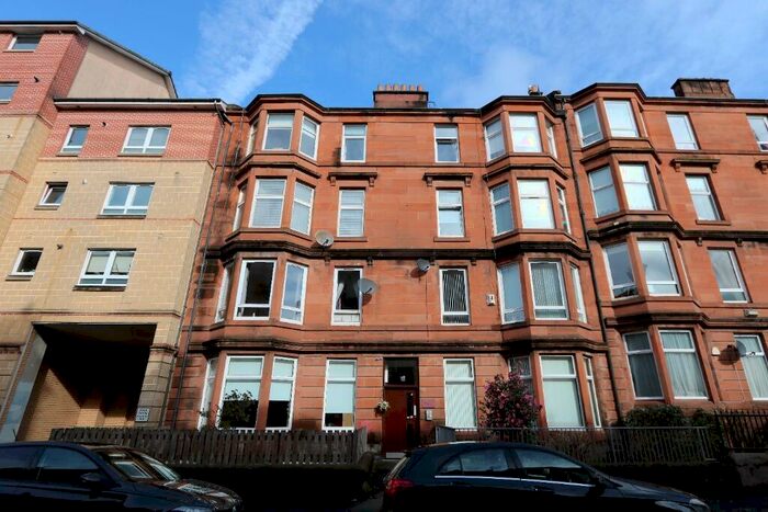 2 Bedroom Flat To Rent In Roslea Drive, Glasgow, G31