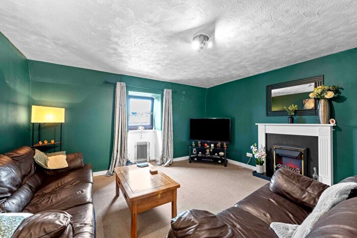 1 Bedroom Flat For Sale In West Main Street, Uphall, EH52