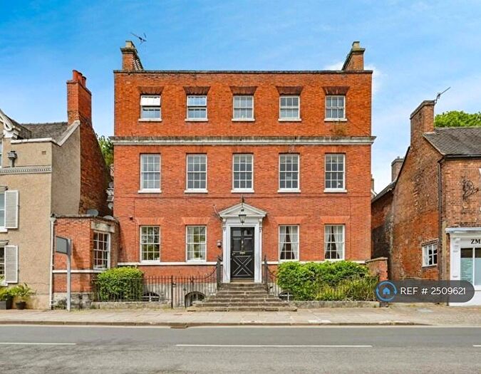 3 Bedroom Flat To Rent In The Ivies, Ashbourne, DE6
