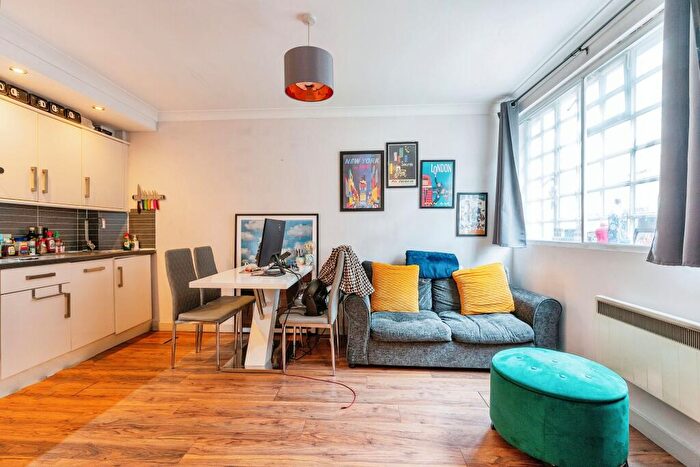 1 Bedroom House To Rent In Rheidol Mews, London, London, N1