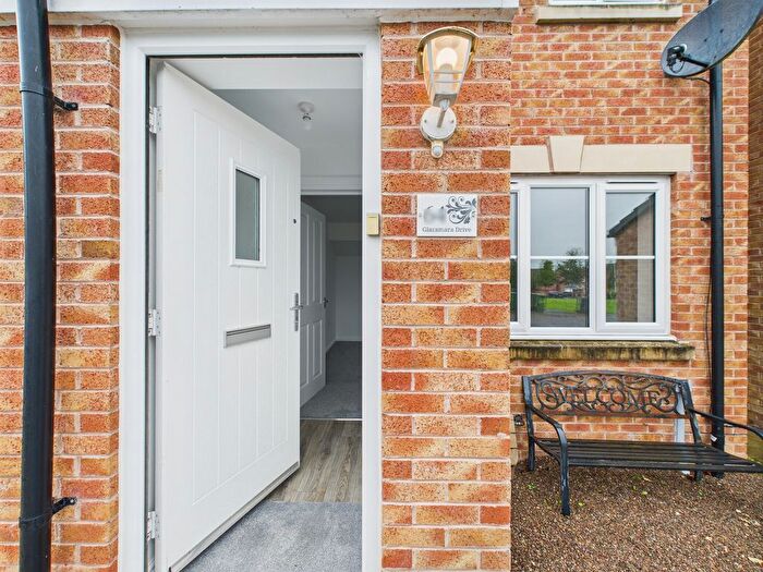 3 Bedroom Town House To Rent In Glaramara Drive, Carlisle, CA2