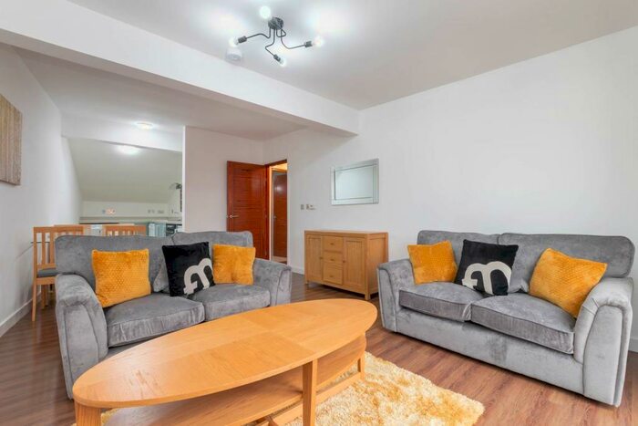 1 Bedroom Apartment To Rent In Kenyon Forge, Kenyon Street, B18
