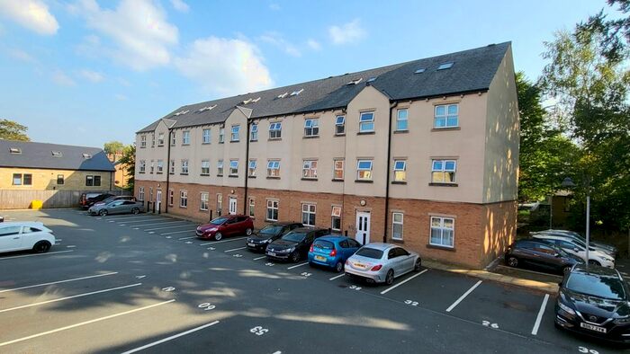 2 Bedroom Flat To Rent In Free School Lane, Halifax, HX1