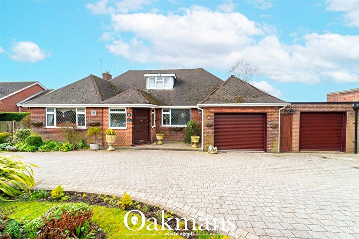 4 Bedroom Bungalow For Sale In Oakham Road, Tividale, Oldbury, West Midlands, B69