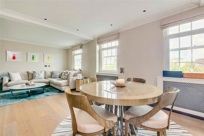 2 Bedroom Flat To Rent In Ovington Court, Brompton Road, SW3