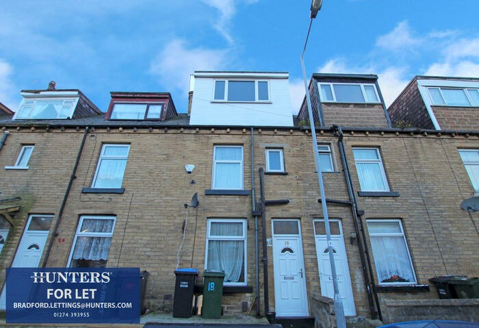 3 Bedroom Terraced House To Rent In Birk Lea Street, Bradford, BD5