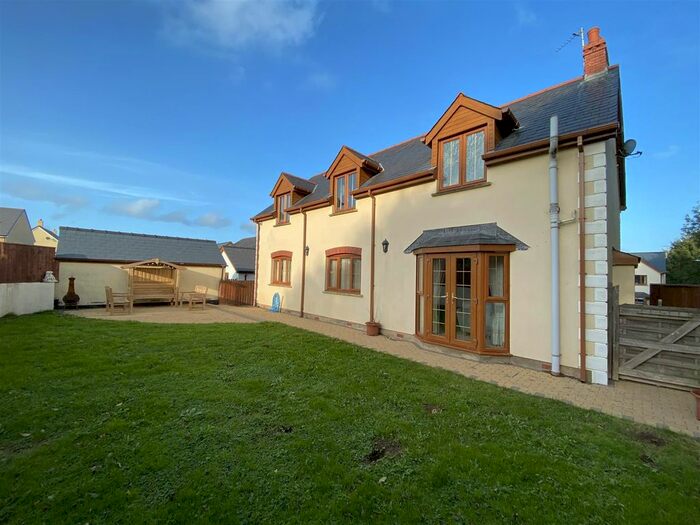5 Bedroom Detached House For Sale In Sageston Fields, Sageston, Tenby, SA70