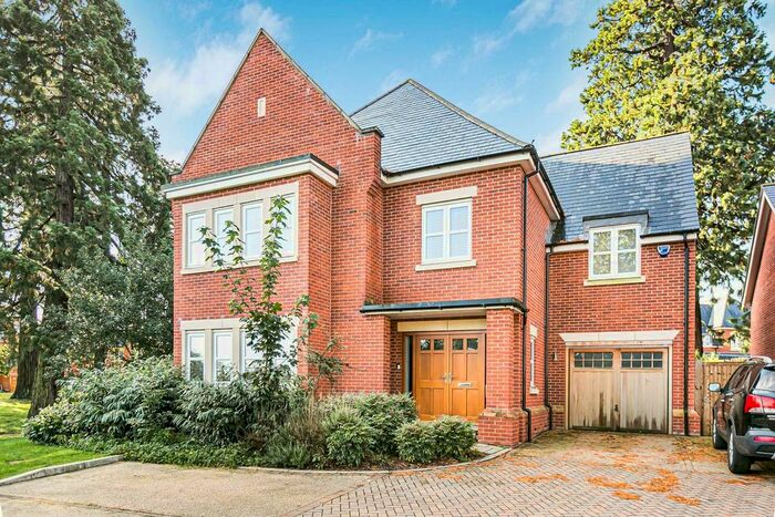 5 Bedroom Detached House To Rent In Butterwick Way, Welwyn, Herts, AL6