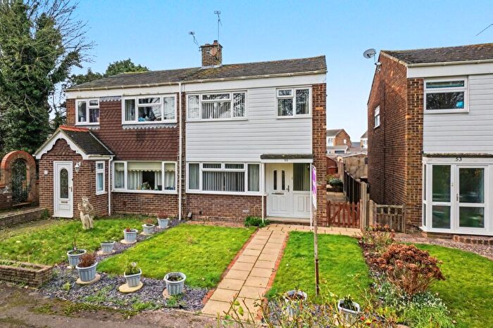 3 Bedroom Semi Detached House For Sale In Derby Road, Darland, ME5