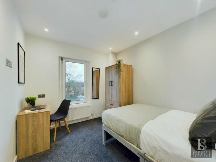 Studio To Rent In Curtis Street, Swindon, SN1