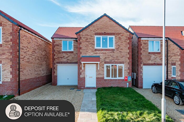 3 Bedroom Detached House To Rent In Vickers Grange, Bircotes, DN11