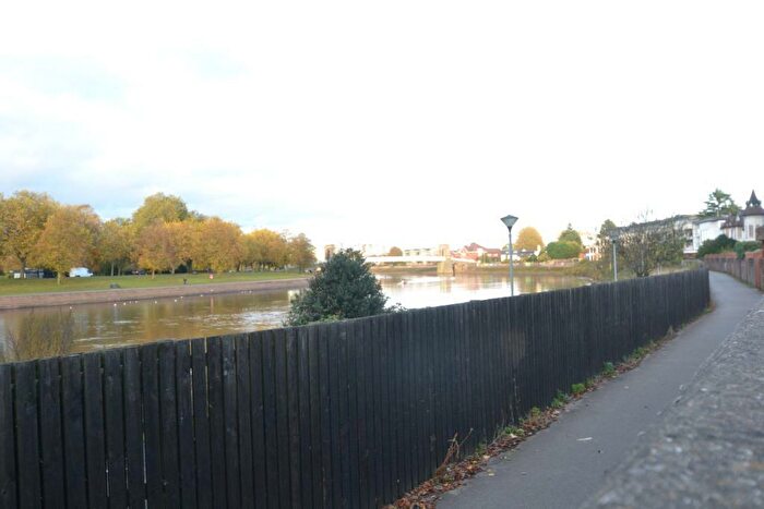 1 Bedroom Flat To Rent In Wilford Lane, Nottingham, NG2