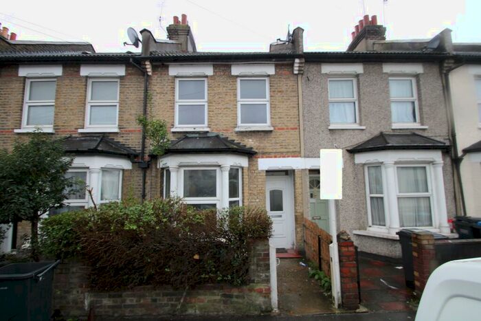 3 Bedroom House To Rent In Hampton Road, Croydon, CR0
