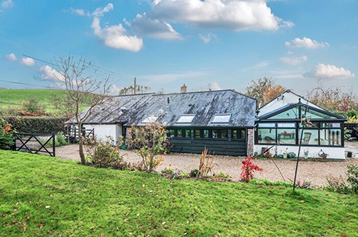 3 Bedroom Bungalow For Sale In Uffculme, Cullompton, Devon, EX15