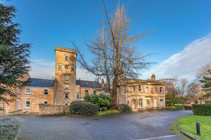 2 Bedroom Apartment To Rent In Englishcombe Lane, BA2