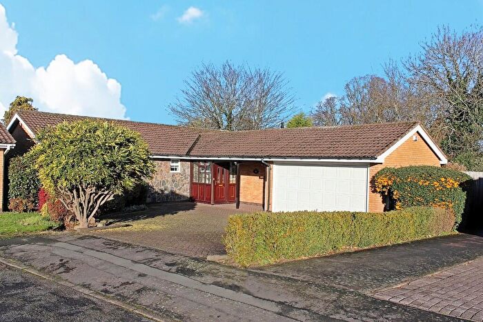 3 Bedroom Detached Bungalow For Sale In Glebe Close, Glenfield, Leicester, LE3