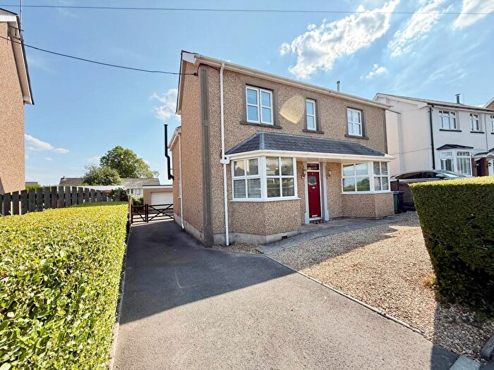 4 Bedroom Detached House For Sale In East Avenue, Griffithstown, Pontypool, NP4