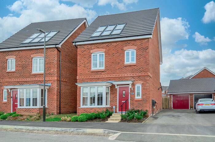 4 Bedroom Detached House For Sale In Shrewsbury Place, Chesterfield, S45