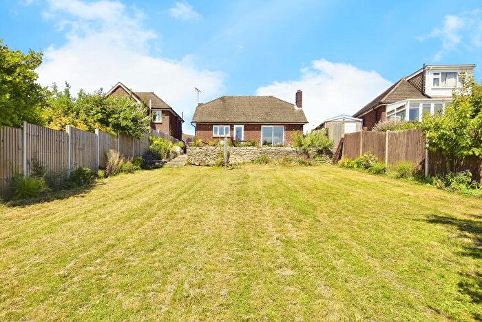 3 Bedroom Bungalow For Sale In Heath Road, Maidstone, Kent, ME16