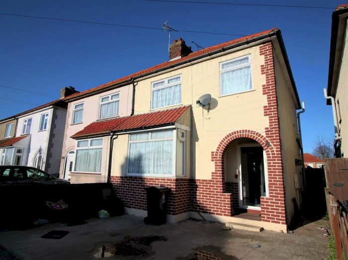 3 Bedroom Semi-Detached House To Rent In Melbourne Road, Clacton-on-Sea, CO15