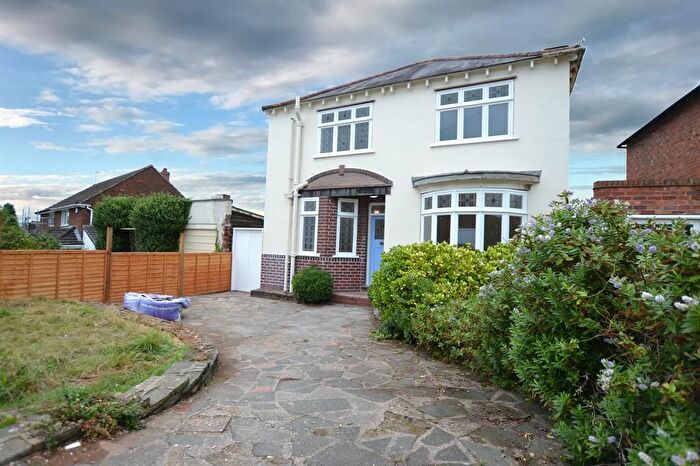 3 Bedroom Property To Rent In Wall Well, Halesowen, Worcestershire, B63