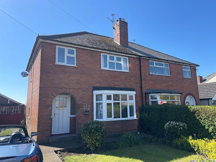 3 Bedroom Semi-Detached House For Sale In Heath Road, Bracebridge Heath, LN4