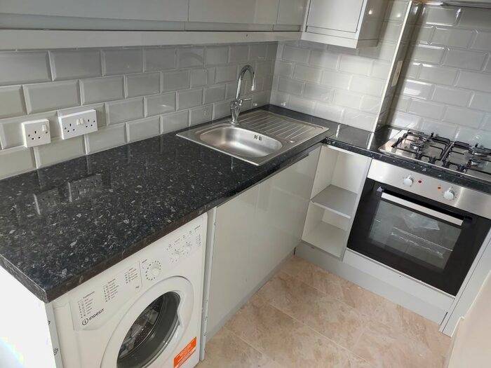 1 Bedroom Flat To Rent In Mill Lane, Sutton, SM5