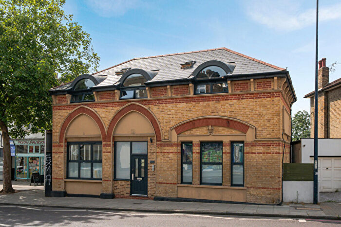 1 Bedroom Apartment For Sale In Stanstead Road, London, SE23