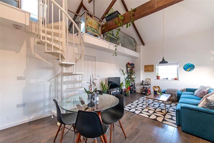 3 Bedroom Penthouse For Sale In Stuart Road, Gravesend, Kent, DA11