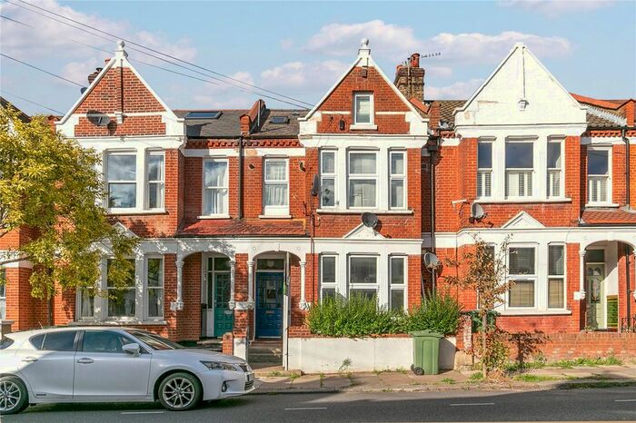 1 Bedroom Flat To Rent In Norfolk House Road, London, SW16