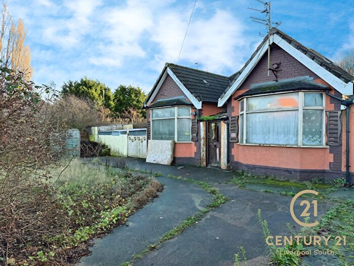 3 Bedroom Detached Bungalow For Sale In Higher Road, Hunts Cross, Liverpool, L26