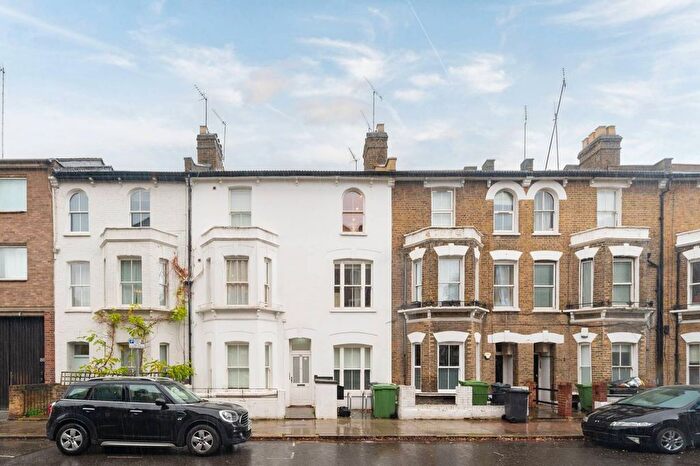 1 Bedroom Flat For Sale In Meadow Road, Vauxhall, London, SW8