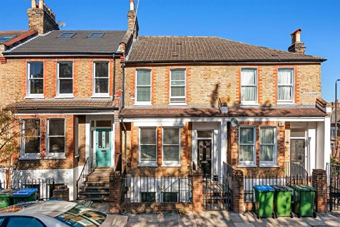 3 Bedroom House To Rent In Kirkside Road, London, SE3