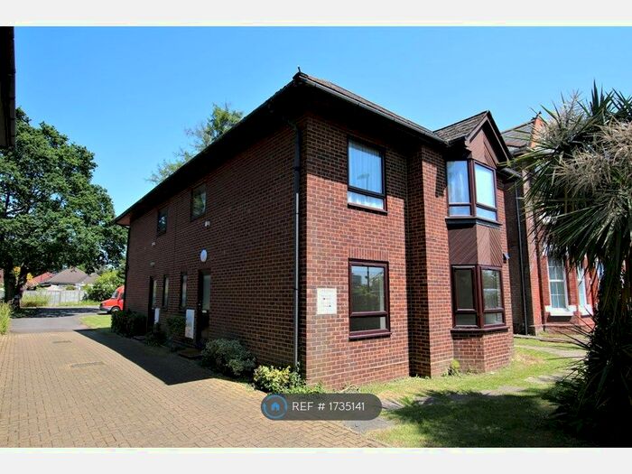 1 Bedroom Flat To Rent In The Pines, Southampton, SO16