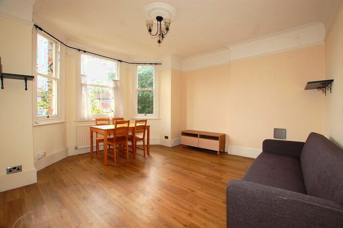 1 Bedroom Flat To Rent In Overdale, Kingswood Road, Bromley, BR2
