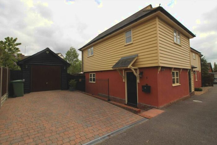 4 Bedroom Detached House To Rent In Robinsbridge Road, Coggeshall, CO6