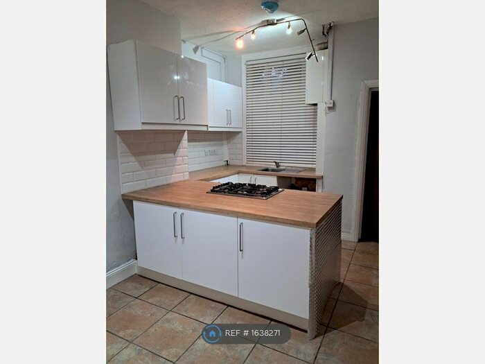 2 Bedroom Terraced House To Rent In Belgrave Road, Manchester, M40