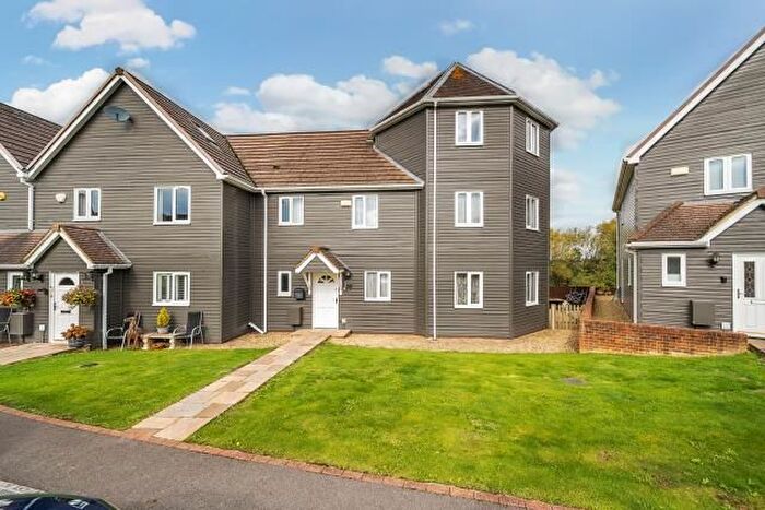 4 Bedroom End Of Terrace House For Sale In Wiltshire Crescent Wiltshire Leisur, Vastern, Swindon, SN4