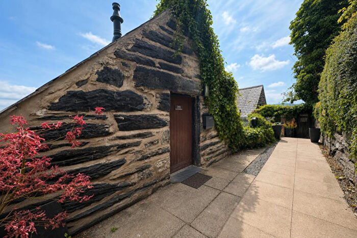 Apartment For Sale In Corn Hill, Porthmadog, LL49