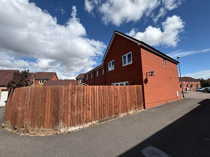 3 Bedroom End Terrace House For Sale In Savannah Drive, Bridgwater, TA6