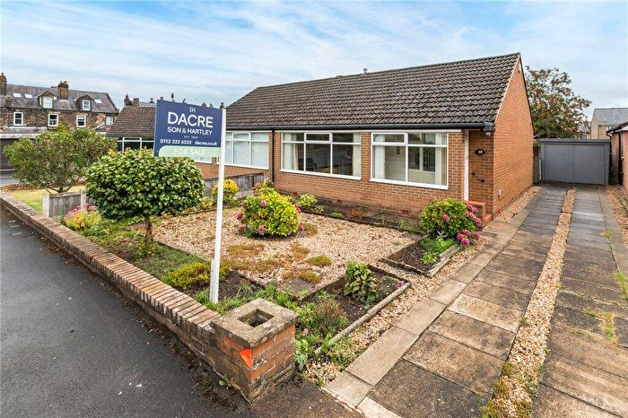 2 Bedroom Bungalow For Sale In St. Andrews Grove, Morley, Leeds, West Yorkshire, LS27