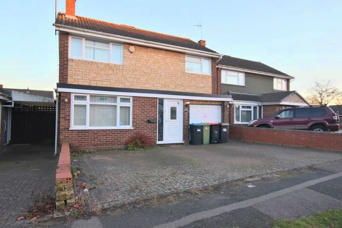 4 Bedroom Detached House To Rent In Calluna Drive, Bletchley, Milton Keynes, MK3